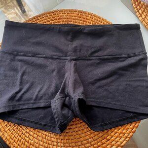 Lululemon Low Rise Boogie Shorts